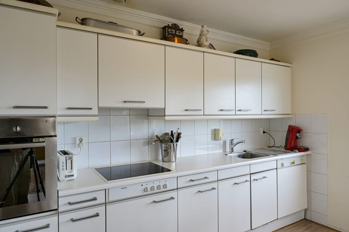 Photo 17 of Kralingseweg 11-D