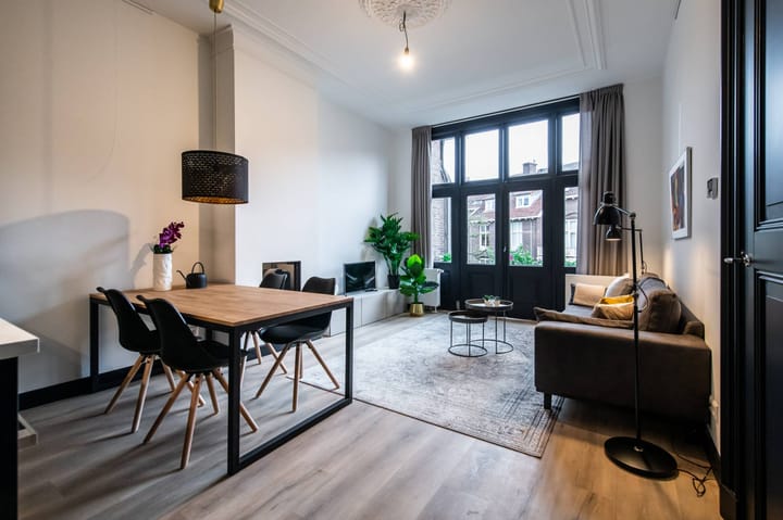 Photo 2 of Ramstraat 12-B