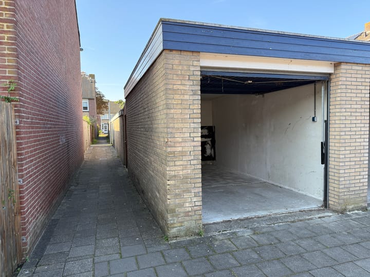 Photo 2 of IJsselstraat 33