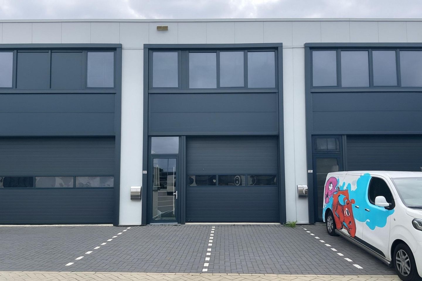 Bekijk foto 1 van Titaniumweg 402