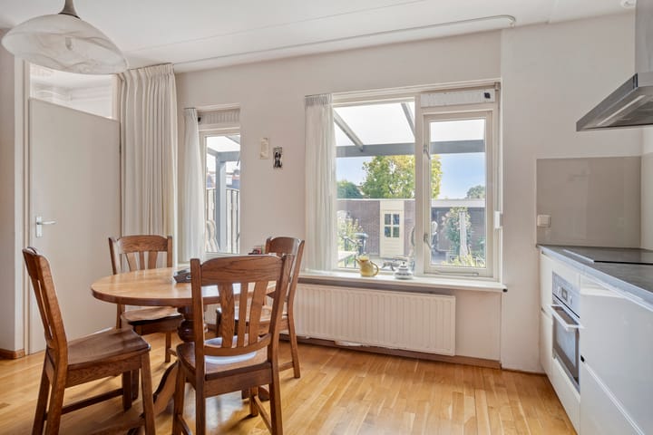 Foto 7 van Straatsburglaan 26