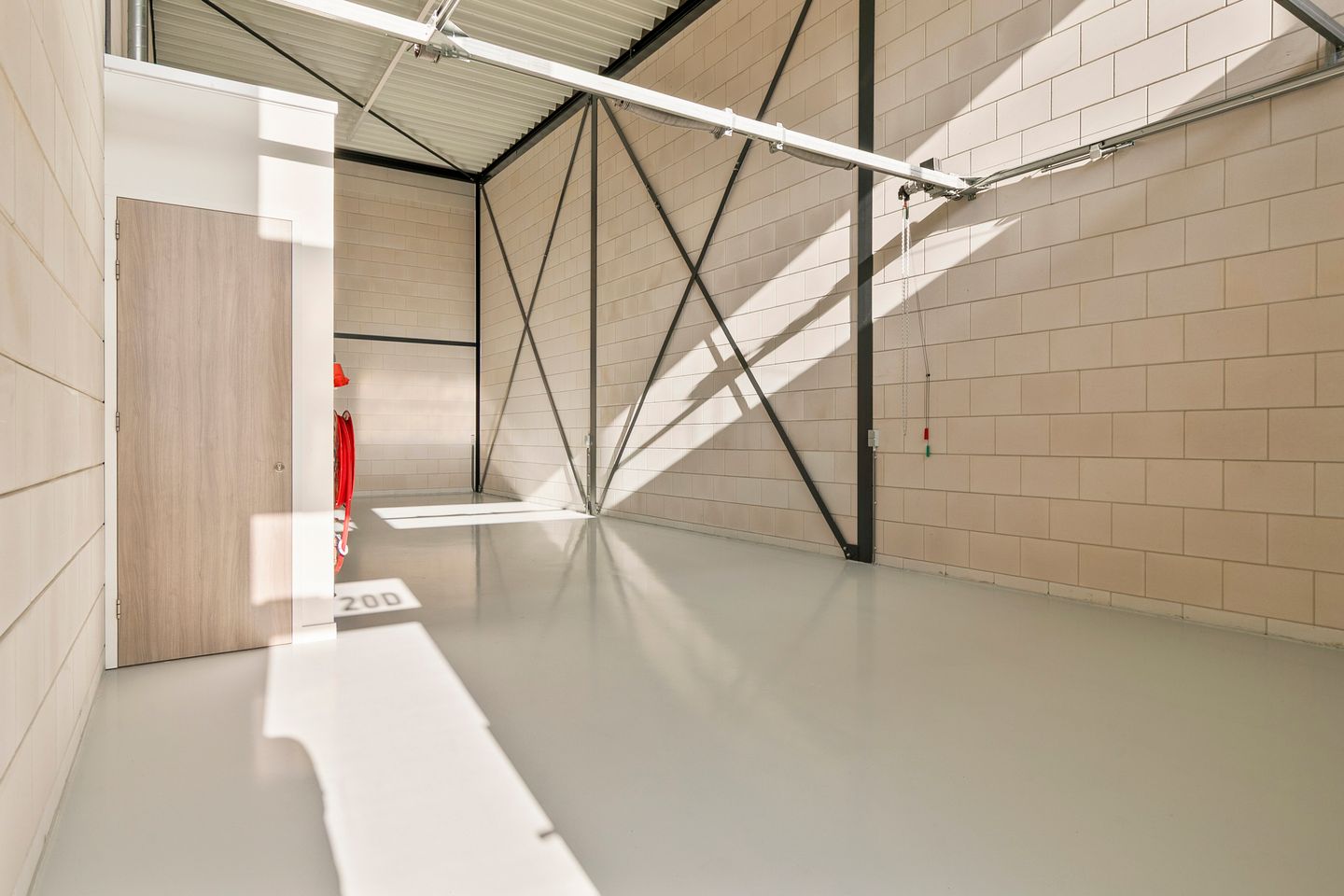 View photo 4 of Edisonstraat 20-D