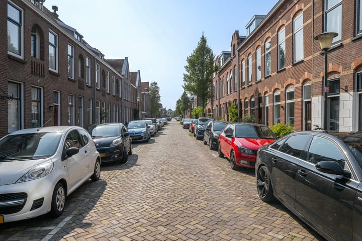 Foto 9 van Emmastraat 147