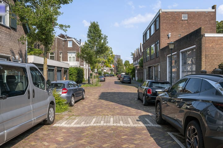 Foto 10 van Emmastraat 147