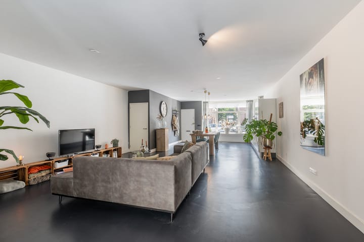 Foto 17 van Emmastraat 147