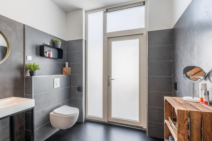 Foto 24 van Emmastraat 147