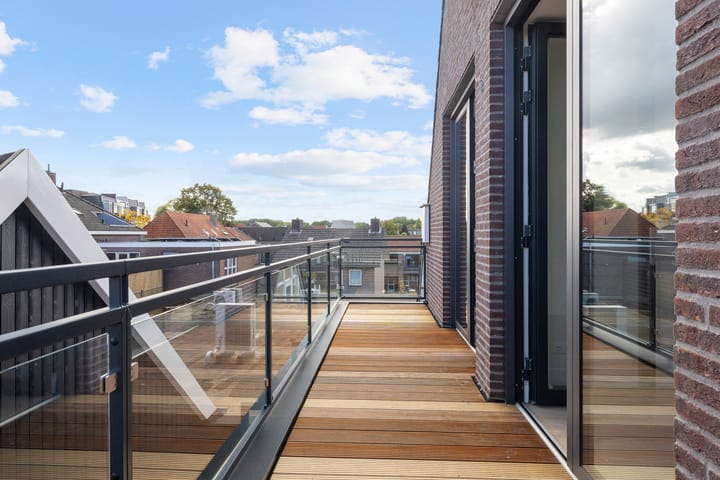 Photo 20 of Deken van Erpstraat 7-L