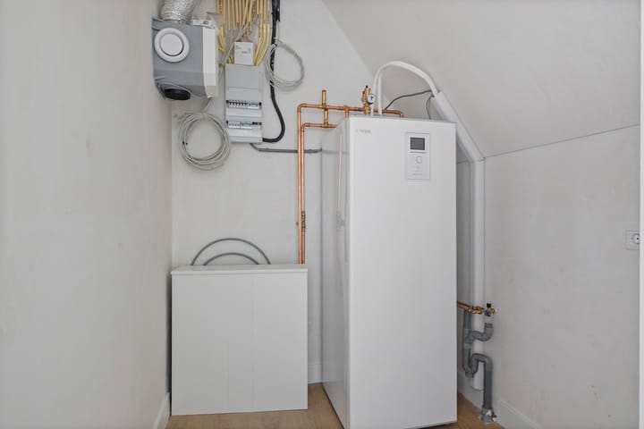 Photo 29 of Deken van Erpstraat 7-L