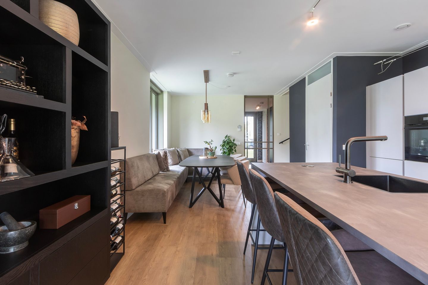 Photo 19 of Prof. Gunninglaan 1