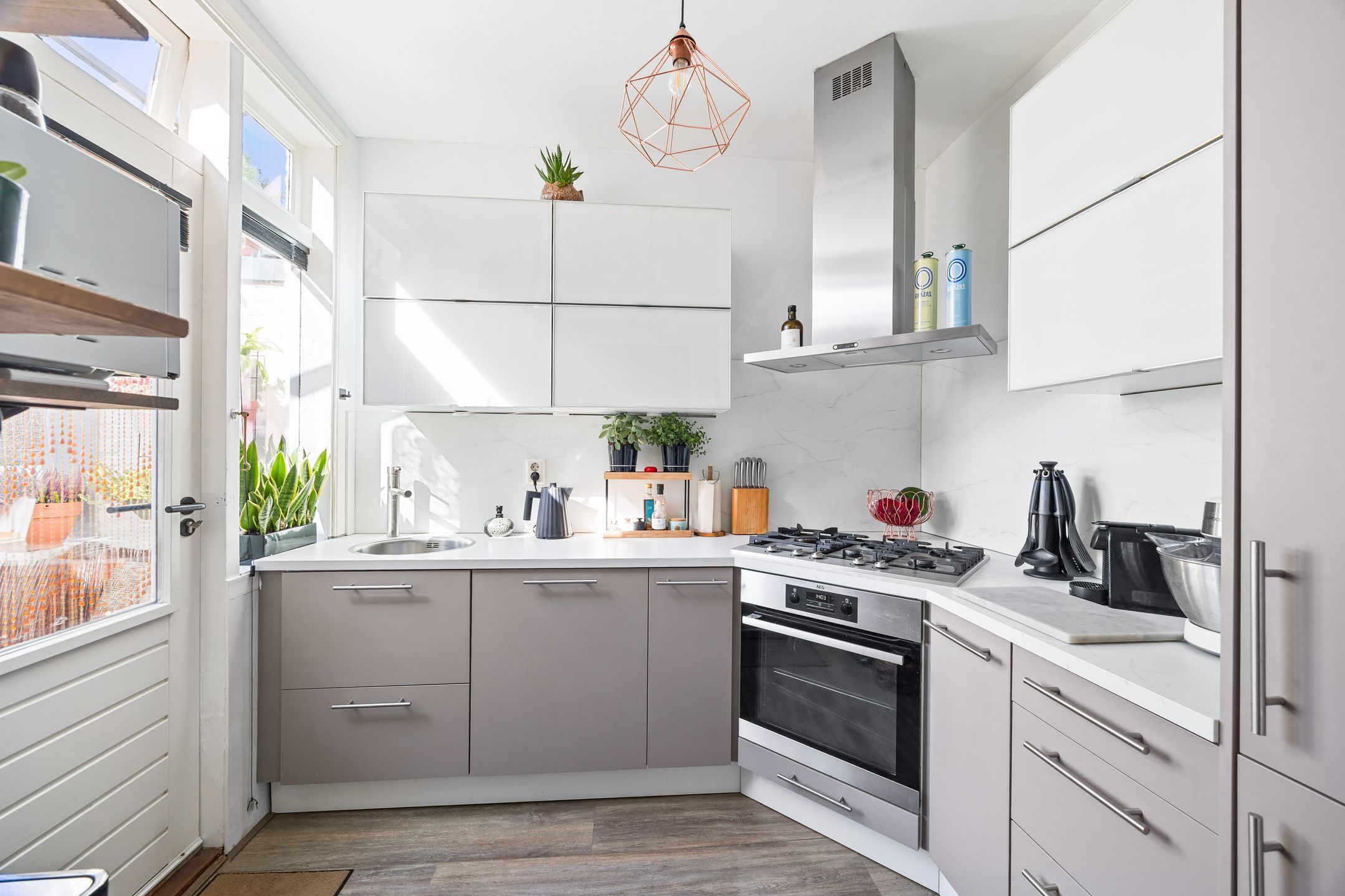 Foto 18 van van der Marckstraat 5