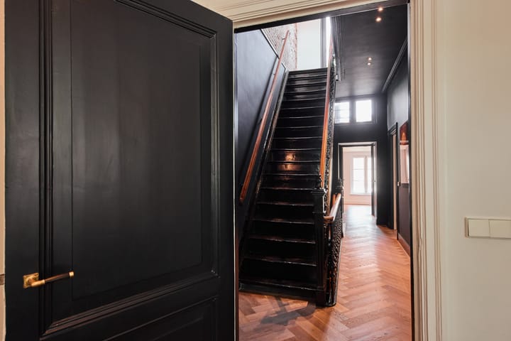 Foto 24 van van der Does de Willeboissingel 8-A