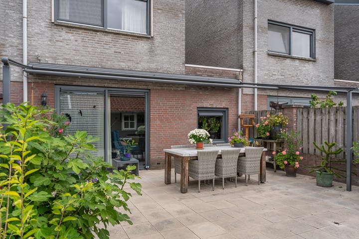 Foto 24 van Uithof 6