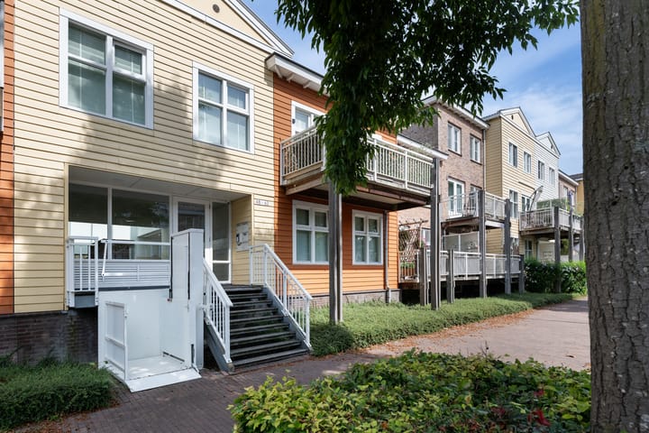 Photo 2 of Mattenbiesstraat 60