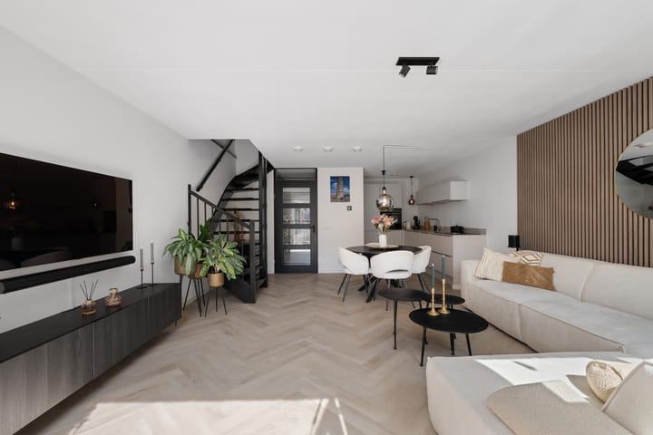 Photo 3 of Mattenbiesstraat 60