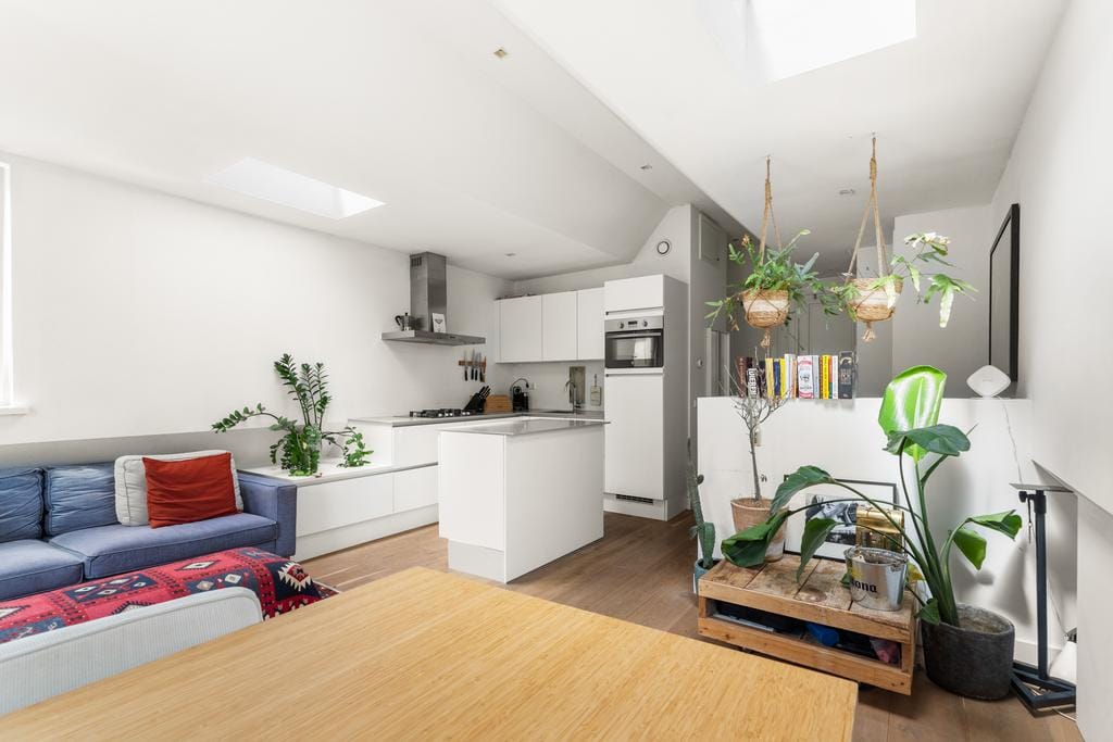 Photo 8 of Govert Flinckstraat 384-3