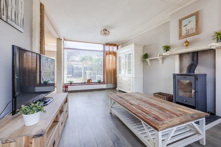 Foto 5 van v Leijdenstraat 10