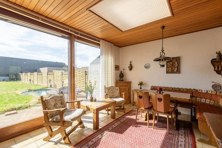 Foto 16 van Julianalaan 64