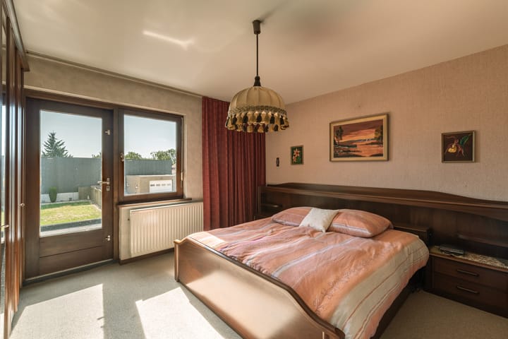 Foto 29 van Julianalaan 64