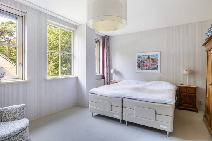 Photo 33 of Jacob Catslaan 85