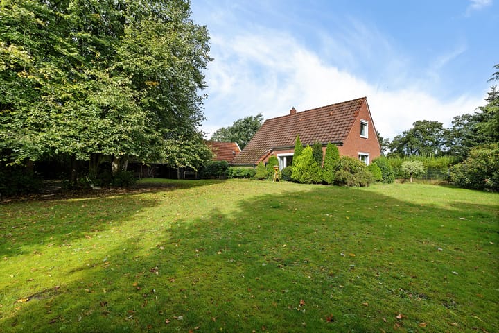 Foto 42 van Breiter Weg 74