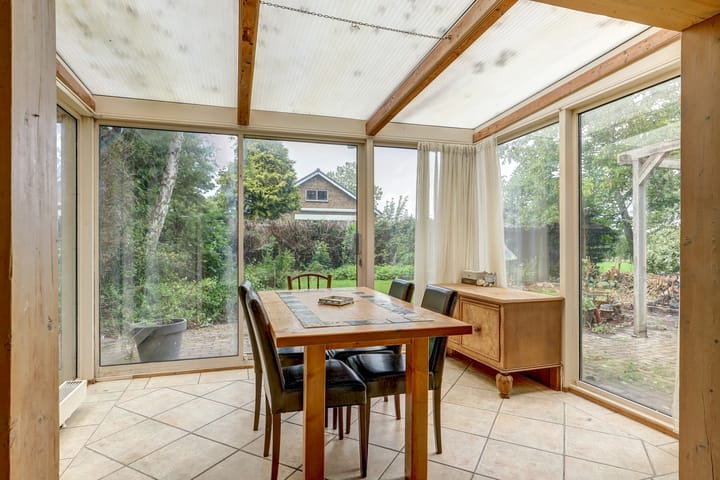 Foto 11 van Essenlaan 1