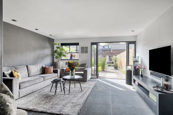 Foto 2 van Graaf Adolfstraat 11