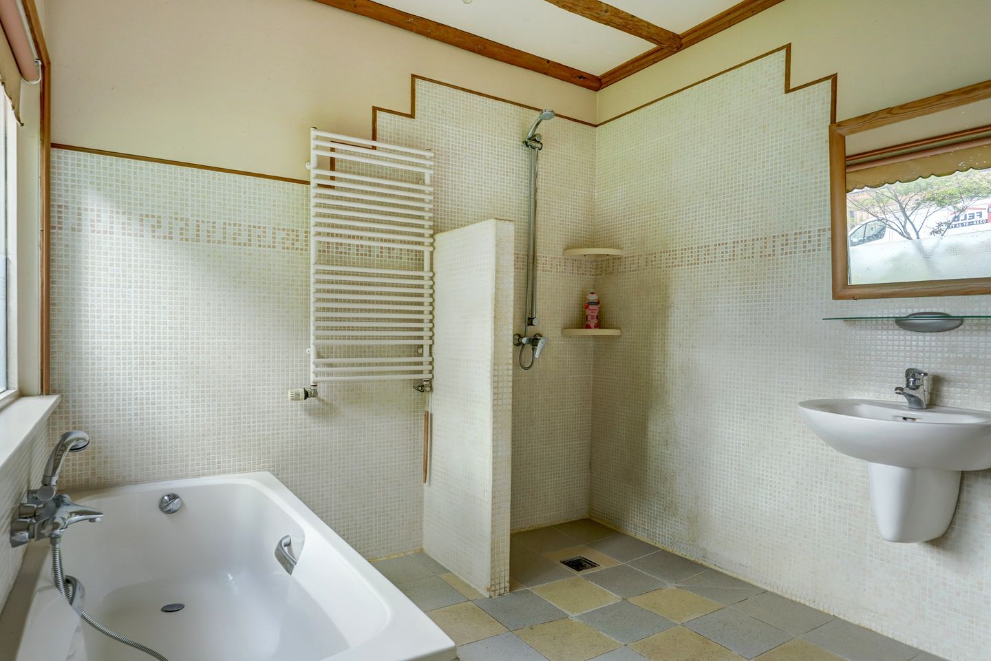 Foto 19 van Essenlaan 1