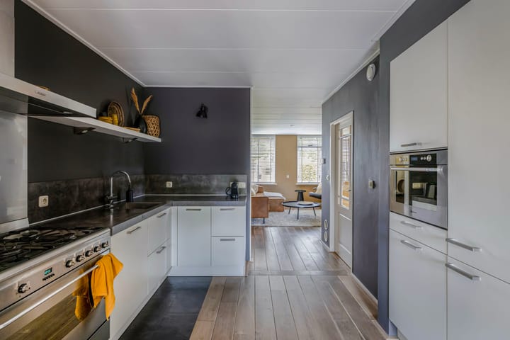 Foto 12 van Hoofdweg 206-D