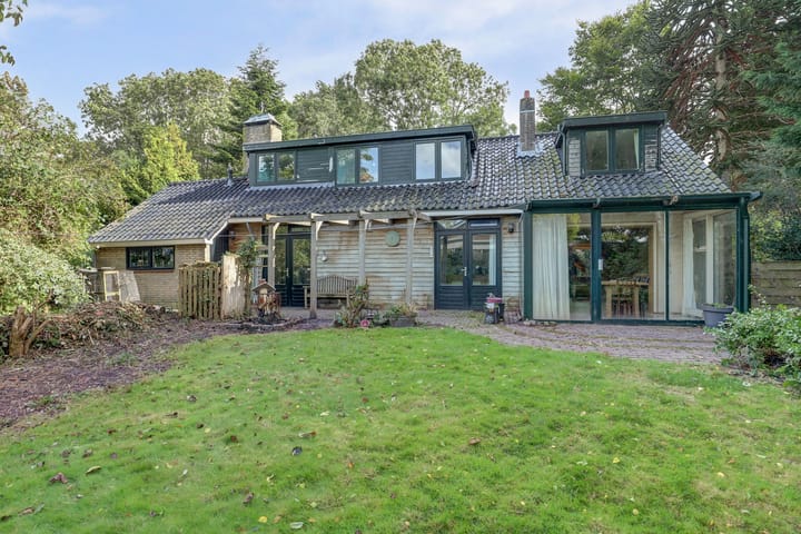 Foto 29 van Essenlaan 1