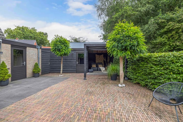 Foto 32 van Hoofdweg 206-D