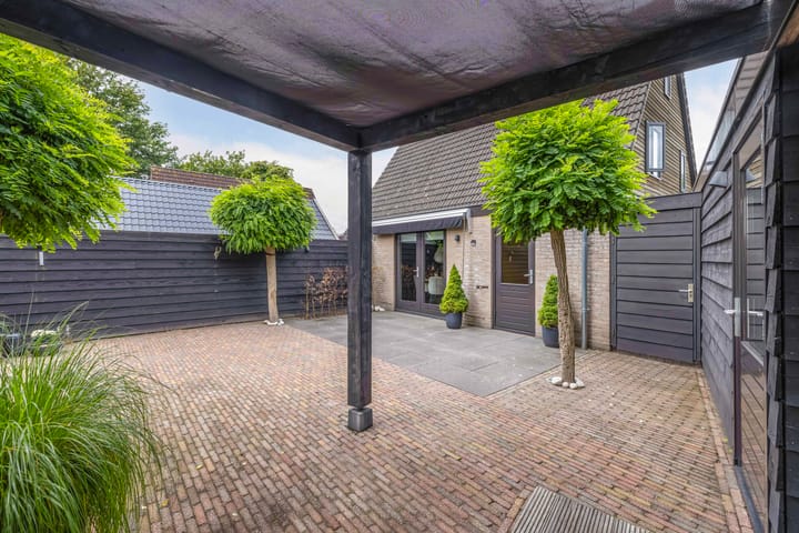 Foto 36 van Hoofdweg 206-D