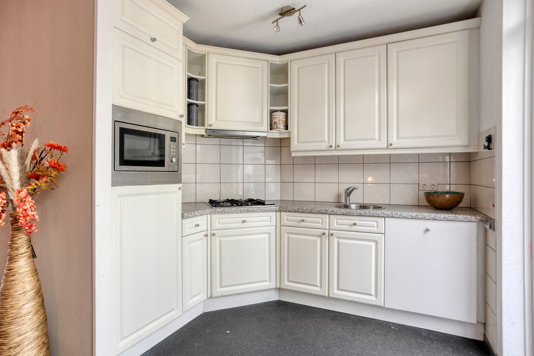 Photo 11 of Dokter Haackstraat 2