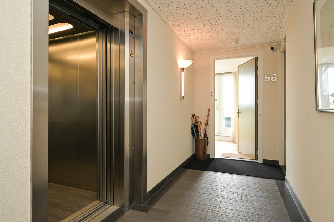 Photo 11 of Carnegielaan 56