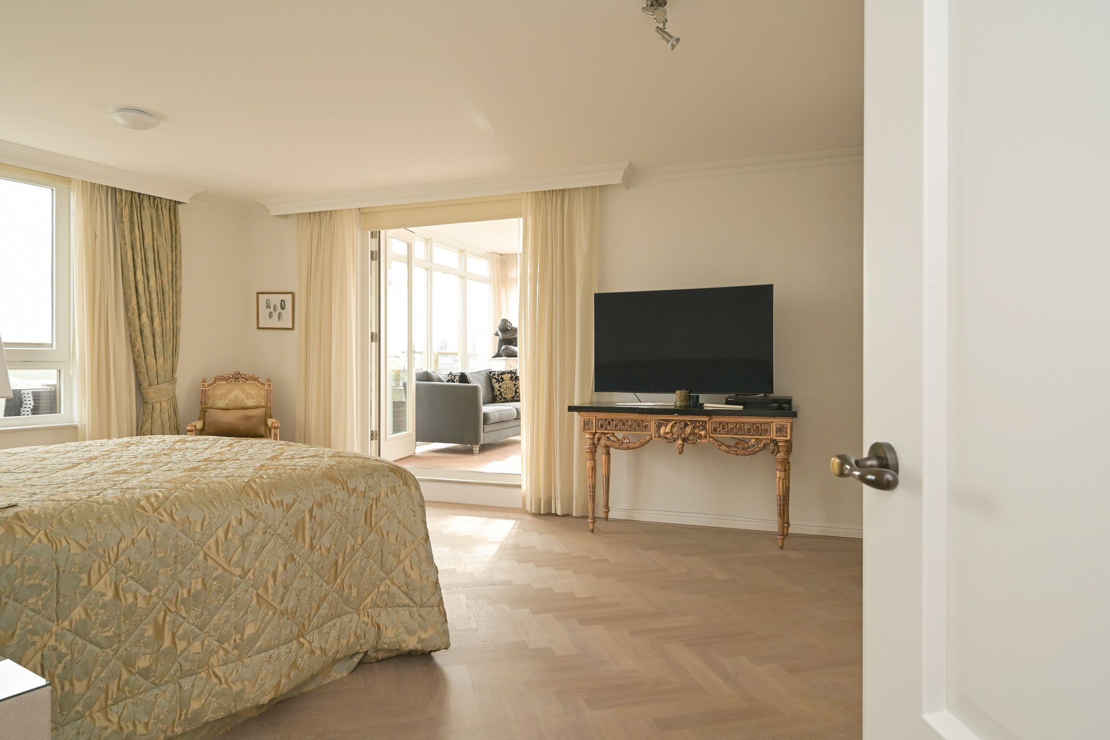 Photo 18 of Carnegielaan 56