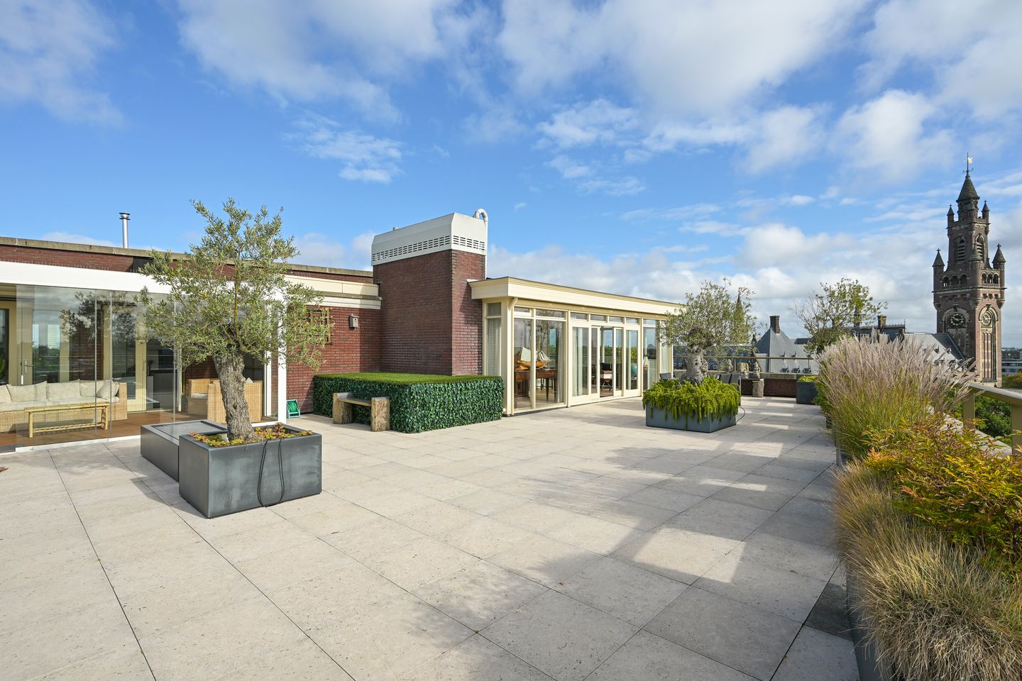 Photo 34 of Carnegielaan 56