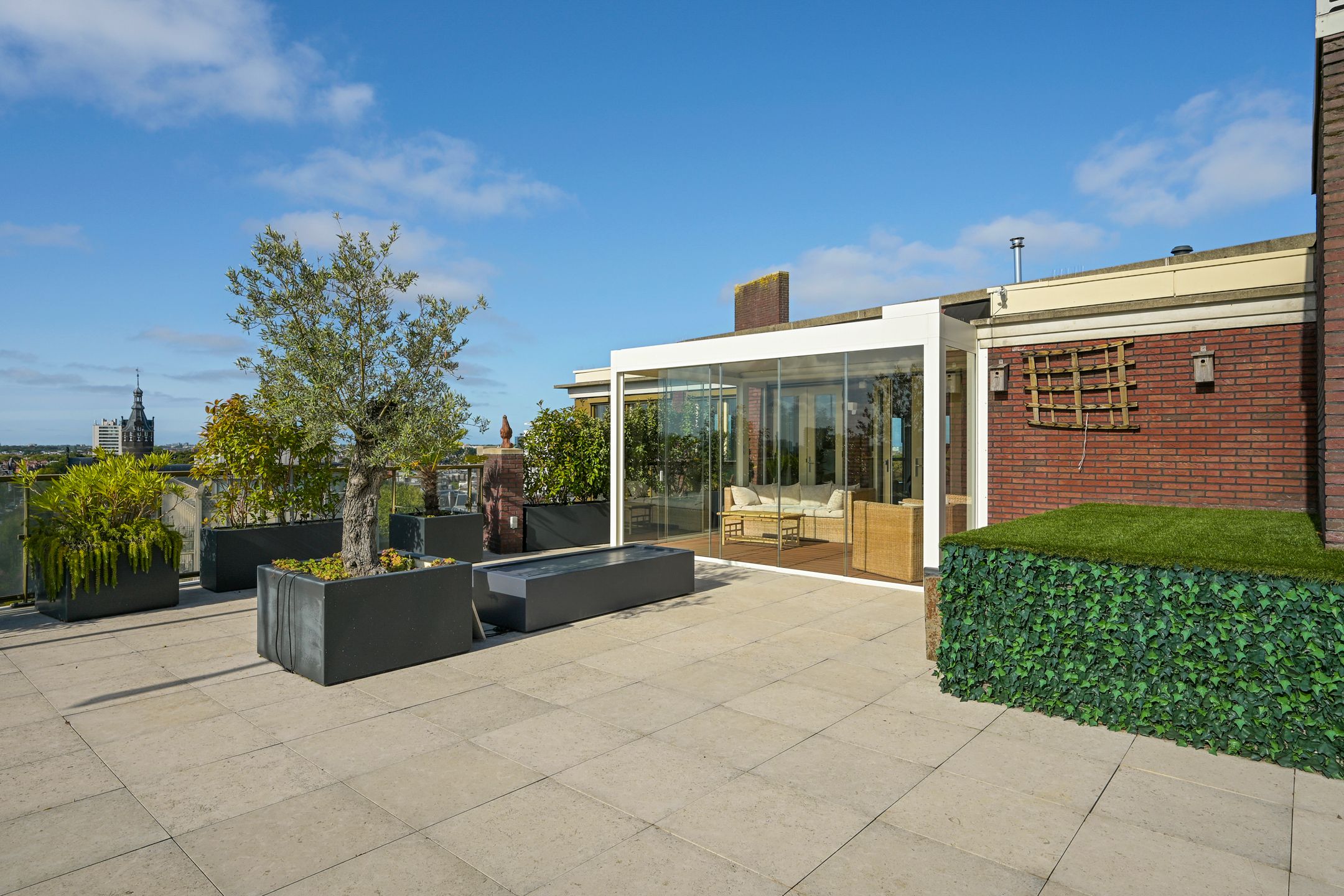 Photo 36 of Carnegielaan 56