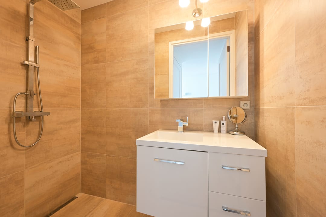 Photo 37 of Carnegielaan 56