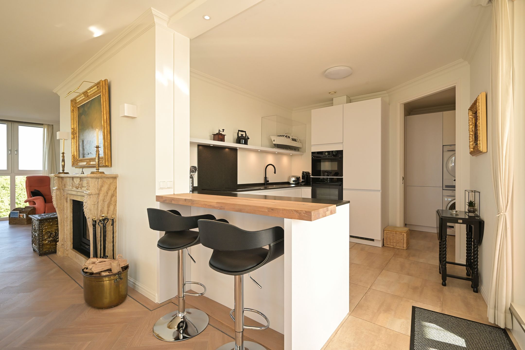 Photo 48 of Carnegielaan 56