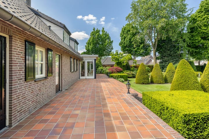 Photo 44 of Reibroekstraat 21