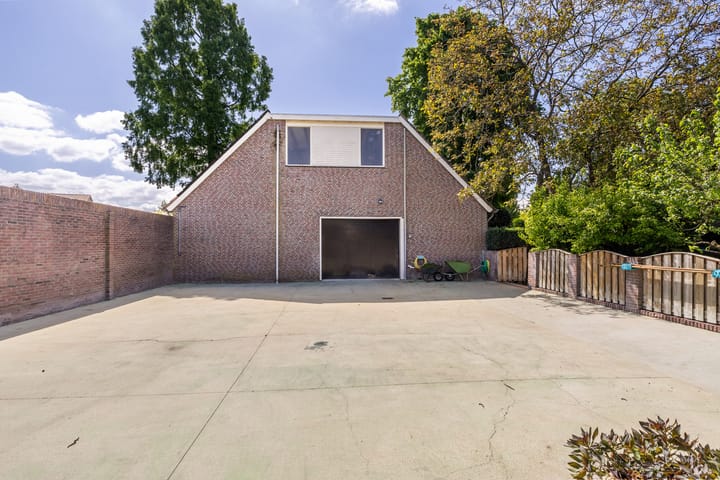 Photo 49 of Reibroekstraat 21