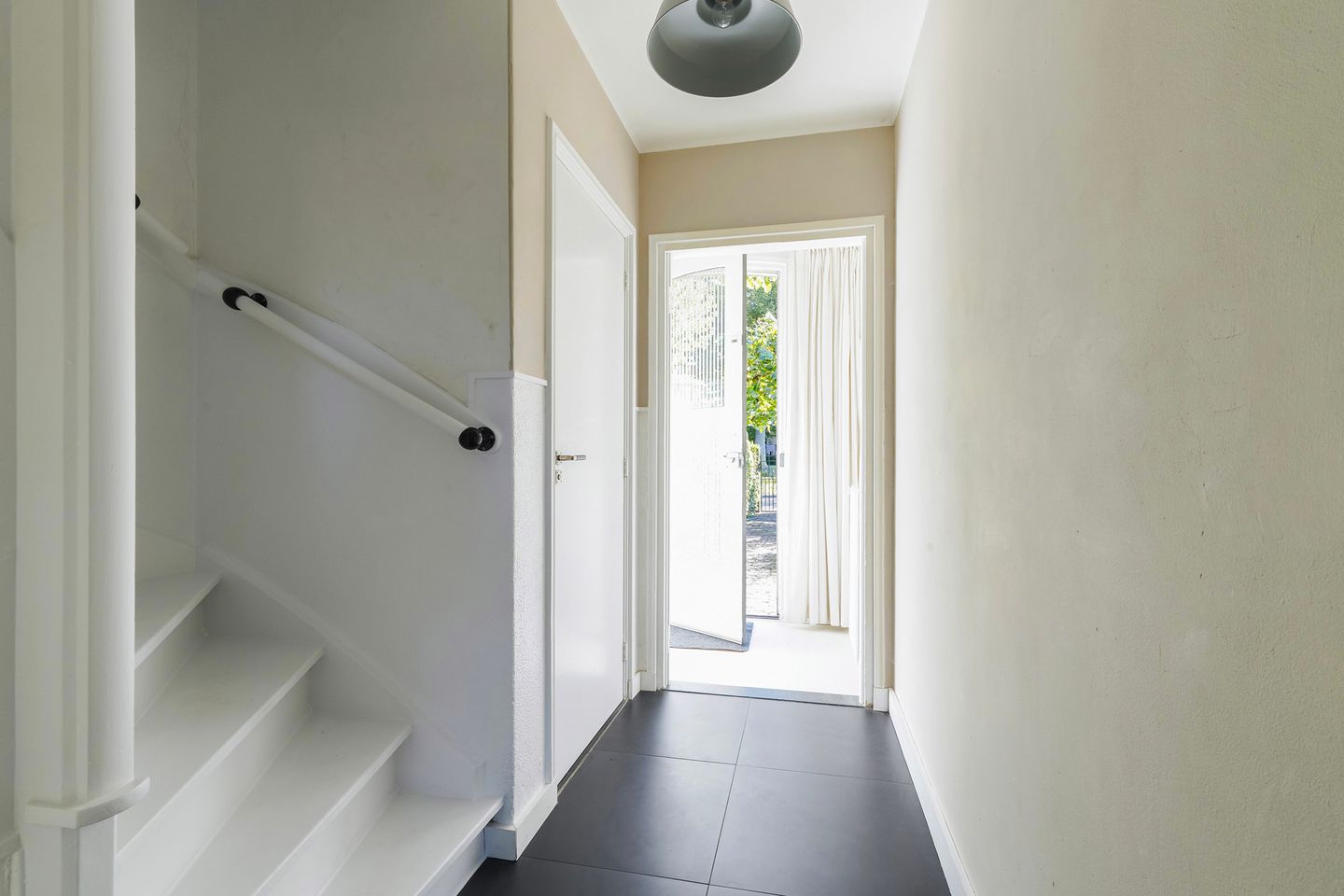 Photo 5 of van Assendelftstraat 38
