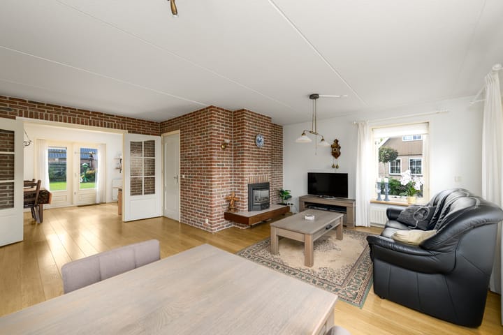 Foto 3 van Esdoornstraat 2