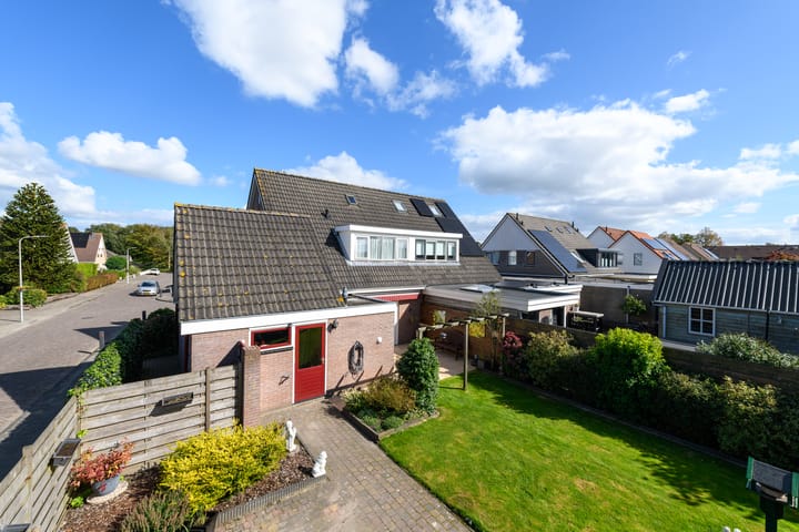 Foto 31 van Esdoornstraat 2