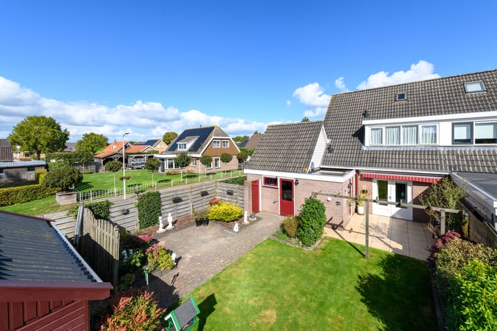 Foto 32 van Esdoornstraat 2