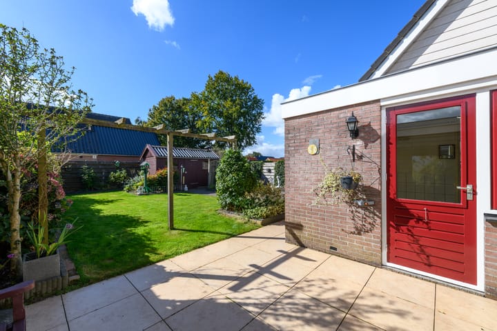 Foto 41 van Esdoornstraat 2