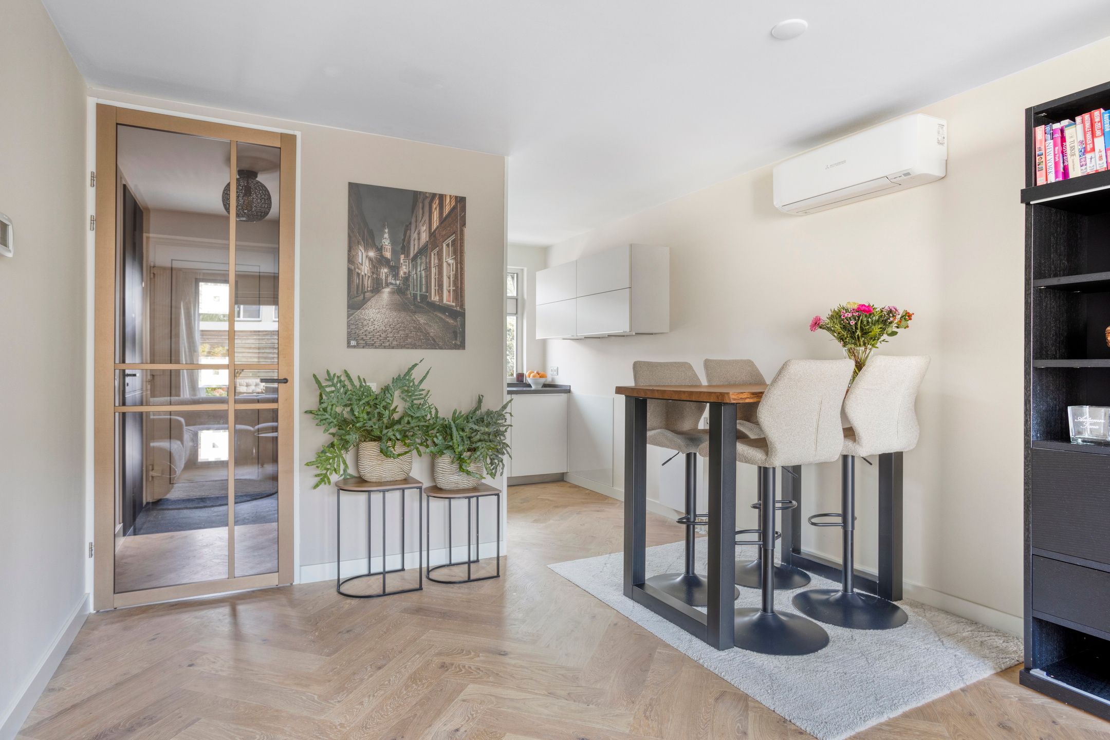 Foto 12 van Hitchcocklaan 98