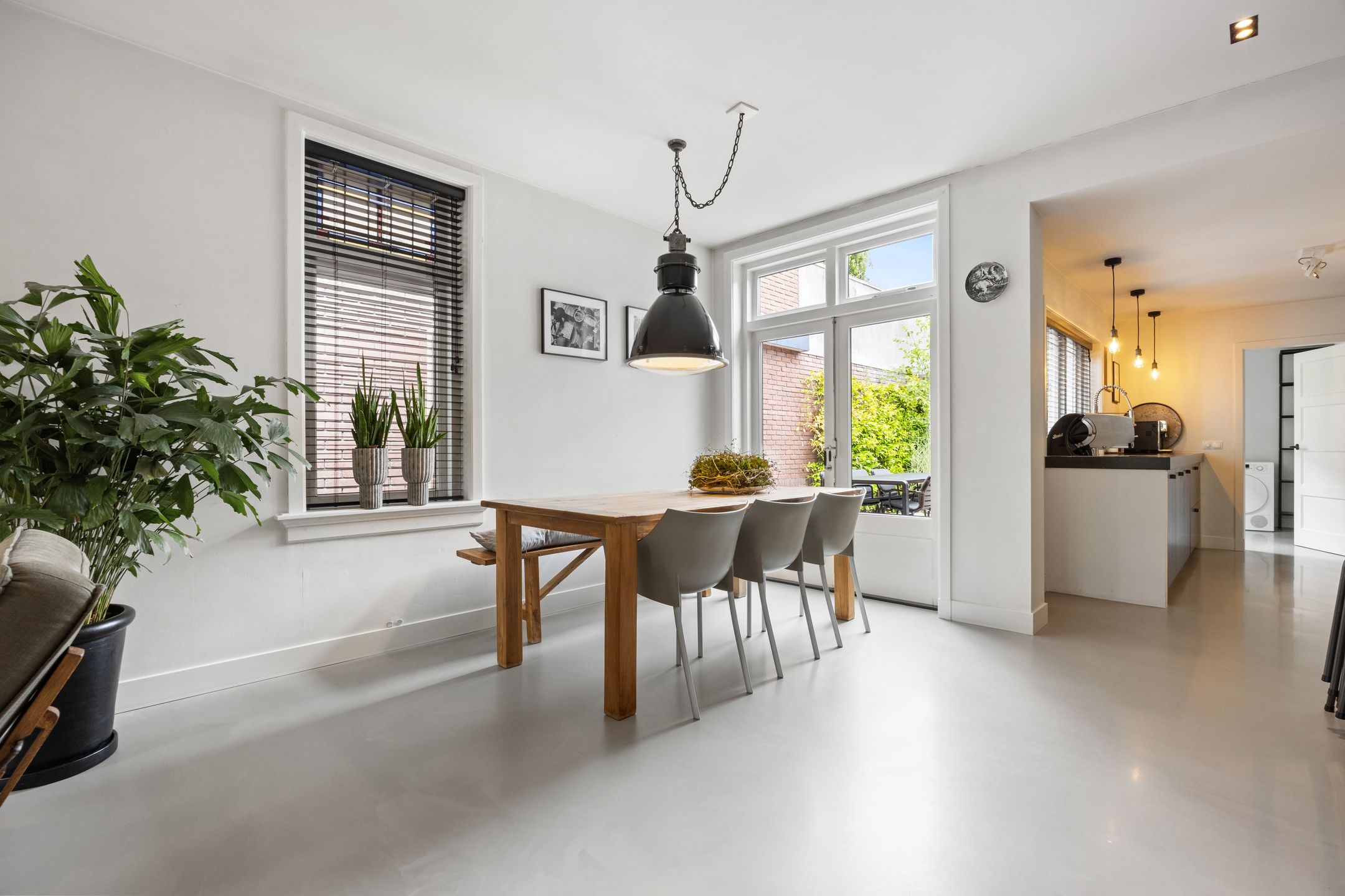 Foto 6 van Nairacstraat 39