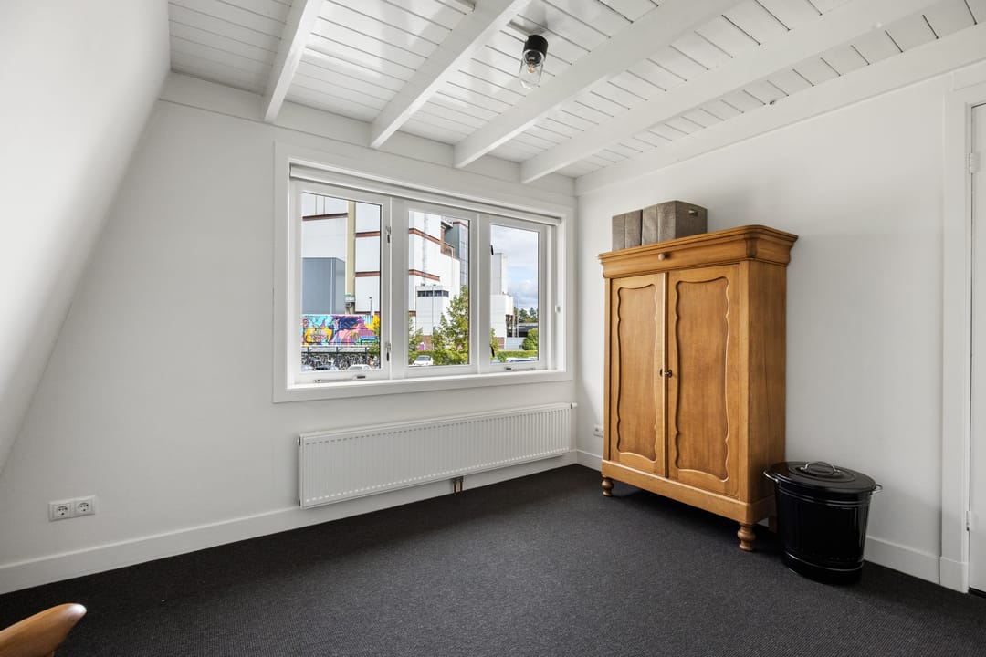 Foto 26 van Nairacstraat 39