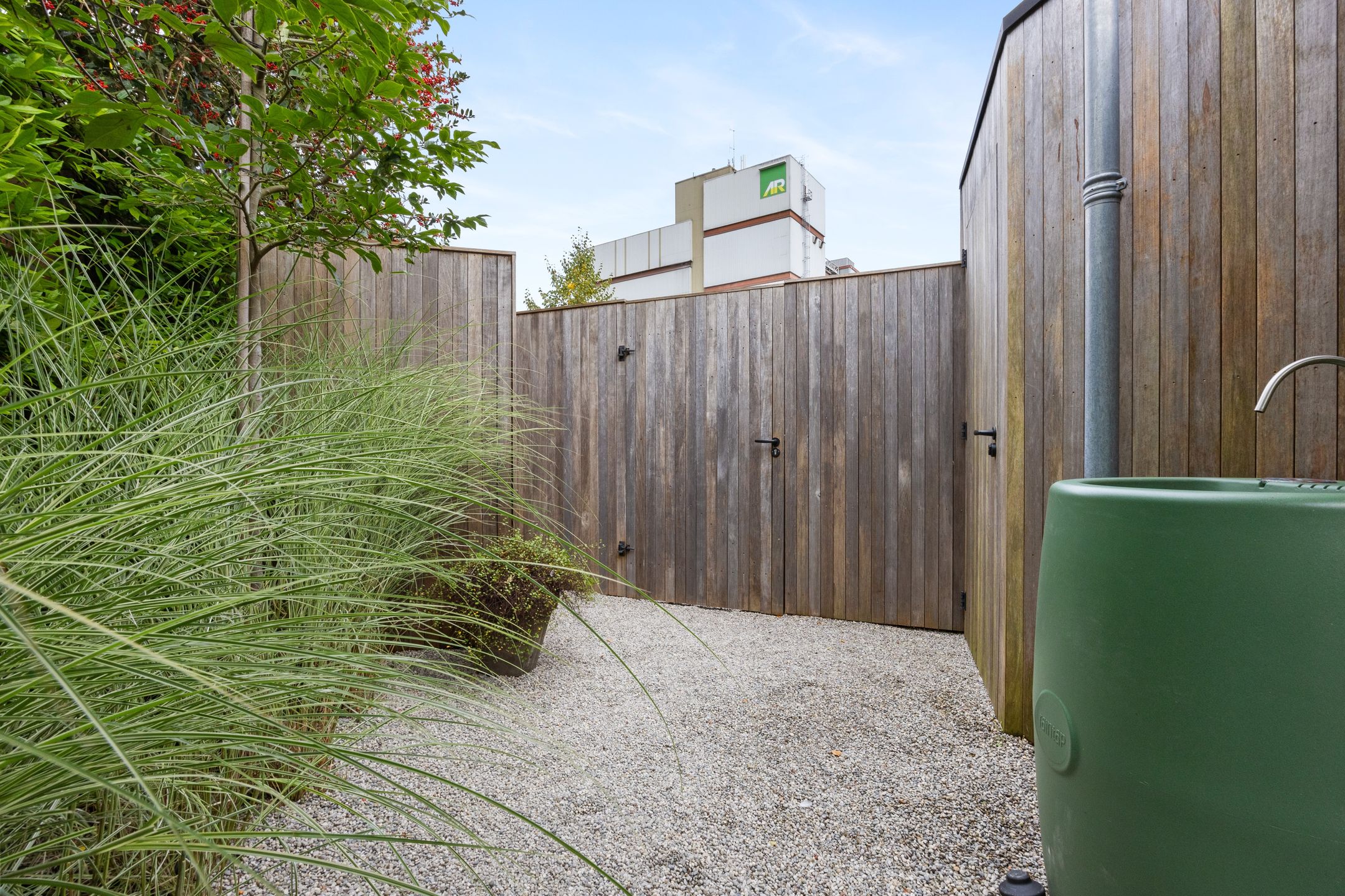 Foto 39 van Nairacstraat 39