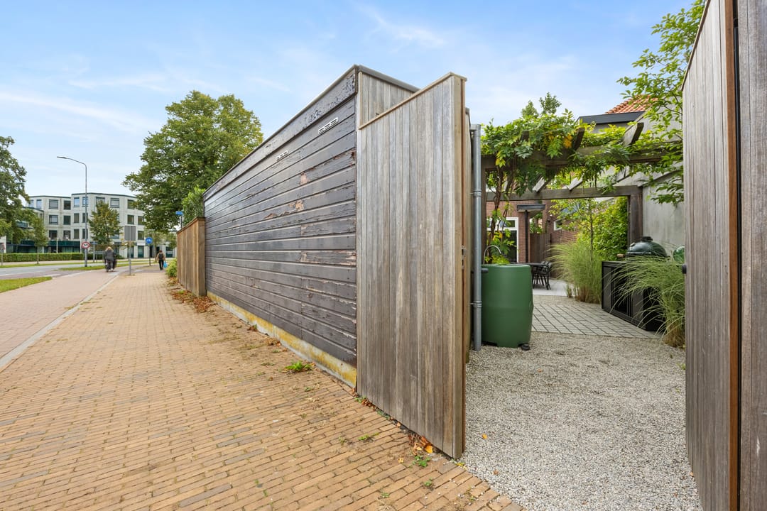 Foto 41 van Nairacstraat 39